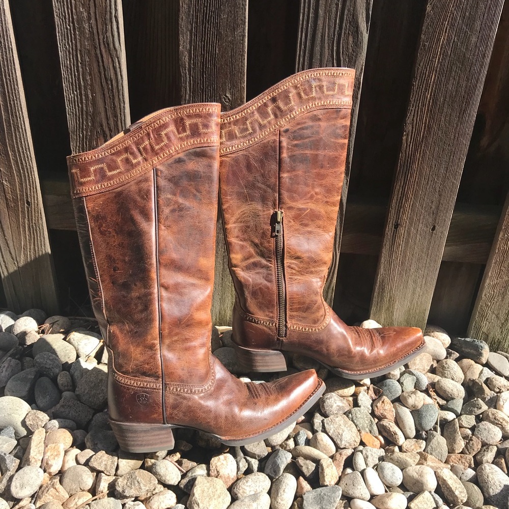 Ariat Women’s Stylish Boots Worn Once! Sz 9